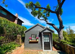 Charming 8 - Photo 1 of 1