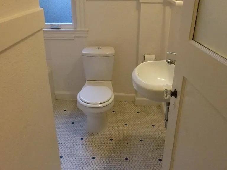 734 Alcatraz Avenue - Photo 5 of 6