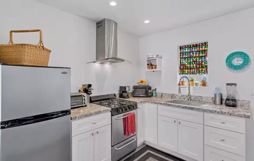 3347 East Seneca Street # 4 - Photo 4 of 24