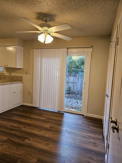 1460 Manzanita Avenue - Photo 6 of 34