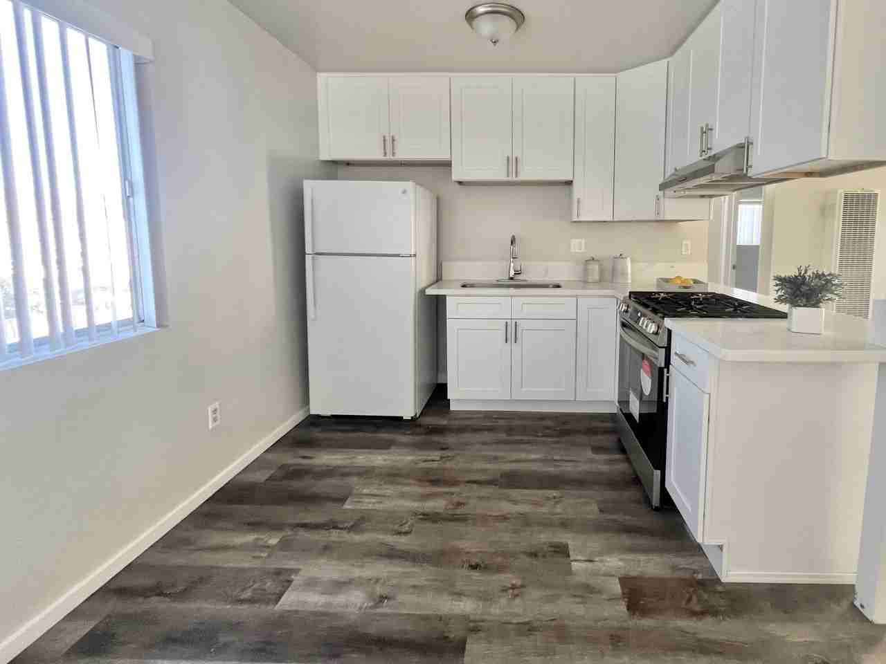 4243 Copeland Avenue - Photo 7 of 19