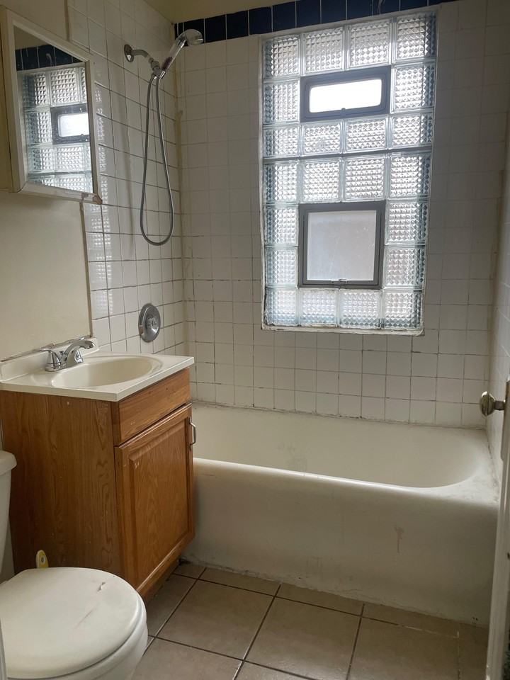 4854 West Armitage Avenue - Photo 4 of 11