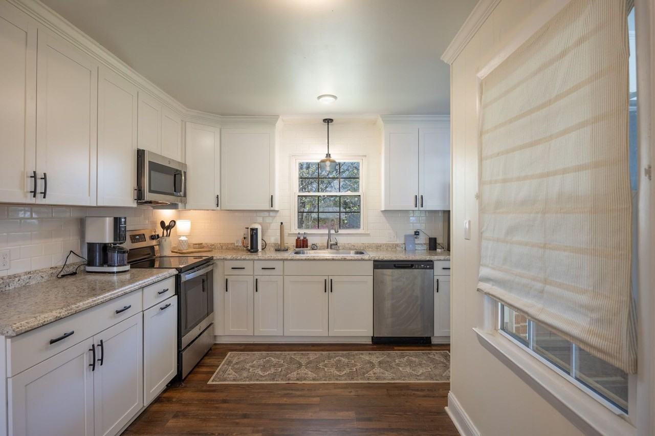 519 Pitt Moore Rd - Photo 3 of 32