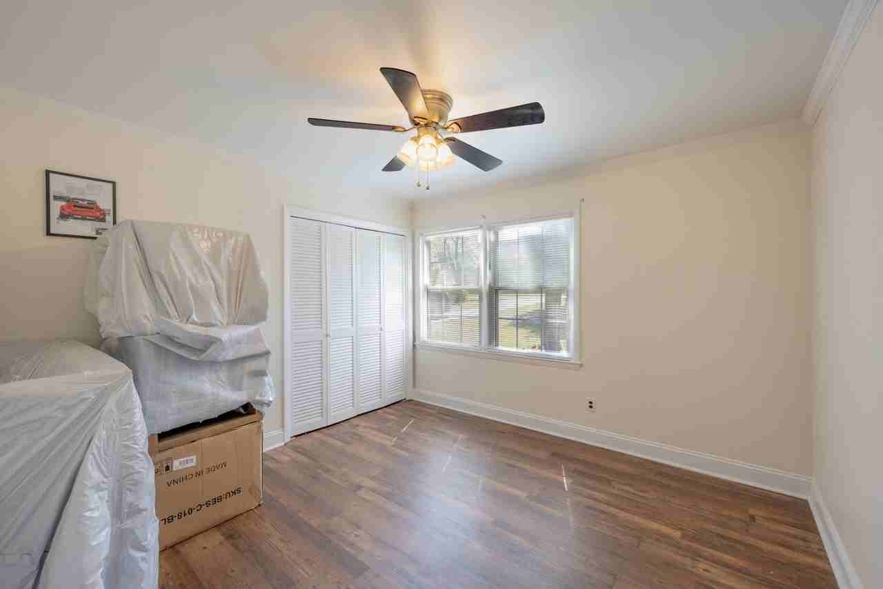 519 Pitt Moore Rd - Photo 5 of 32