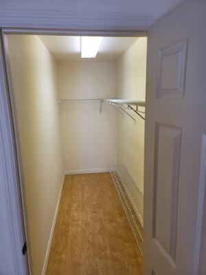 1214 Southeast 6th Street - Photo 7 of 30