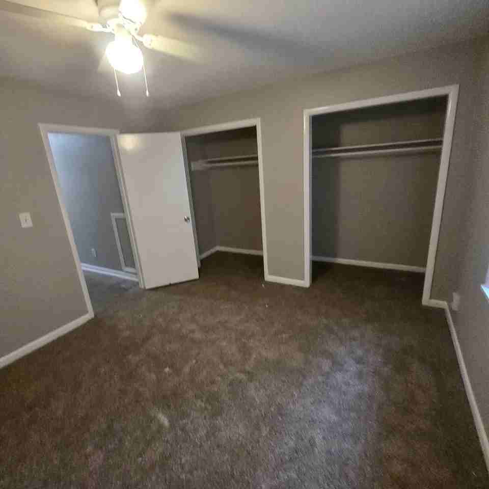 1414 College Street Southeast - Photo 3 of 13