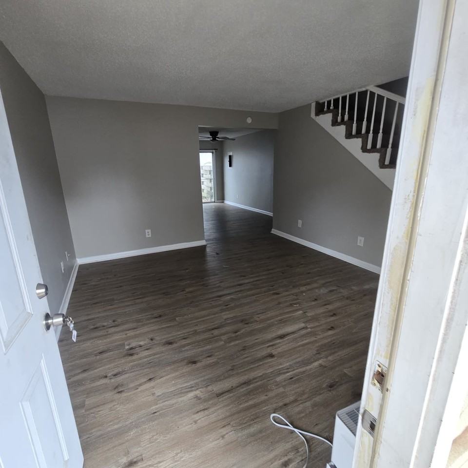 1414 College Street Southeast - Photo 6 of 13