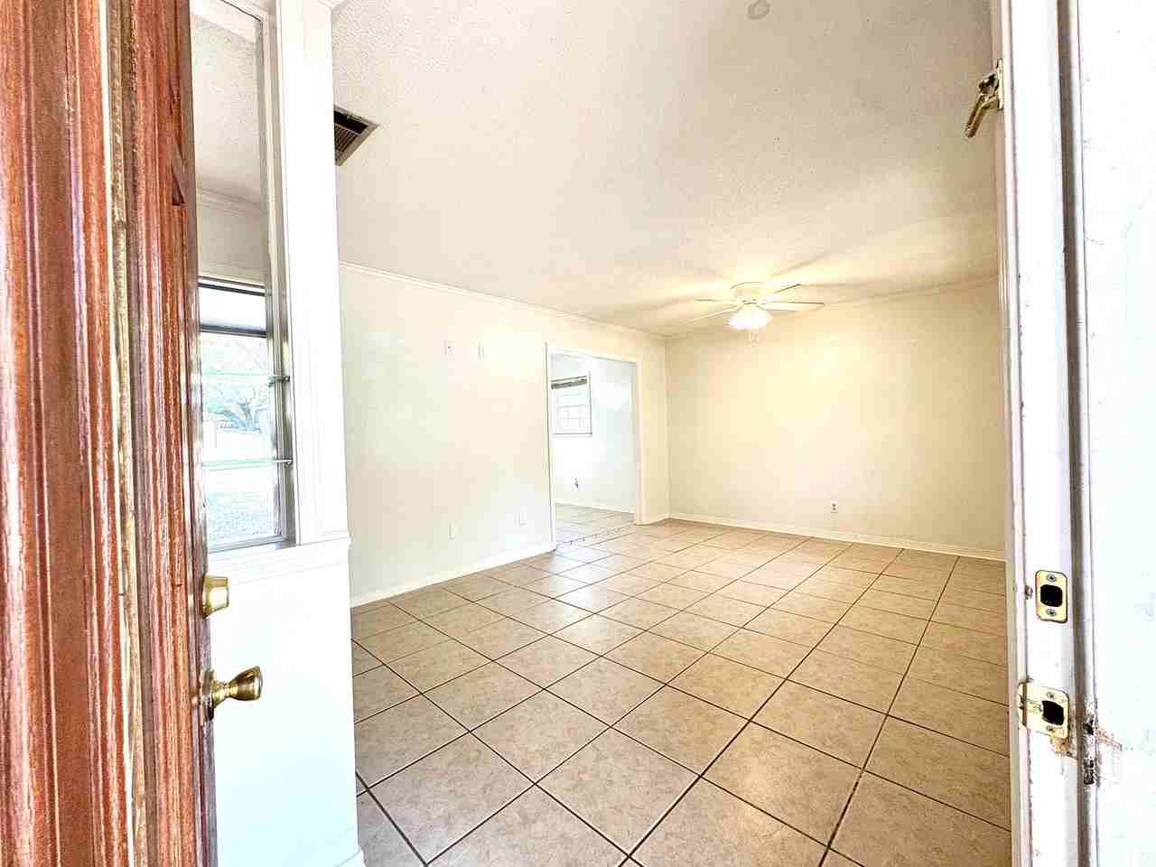 4306 Via Alta Dr - Photo 2 of 31