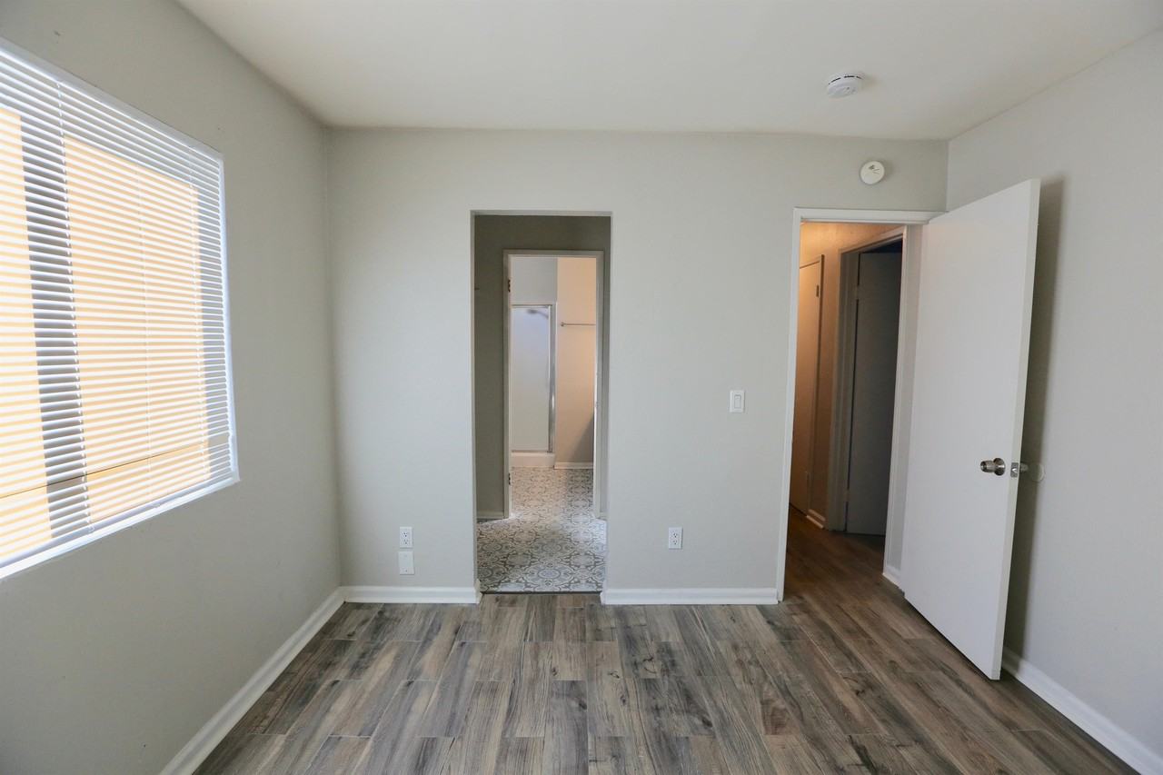 1169 N. Escondido Blvd. - Photo 6 of 50