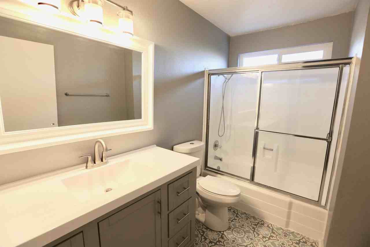 1169 N. Escondido Blvd. - Photo 7 of 50