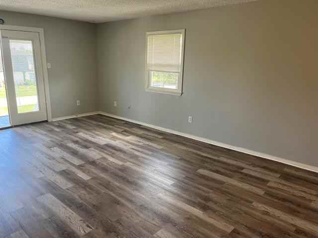 76 Carriage Lane - Photo 5 of 9