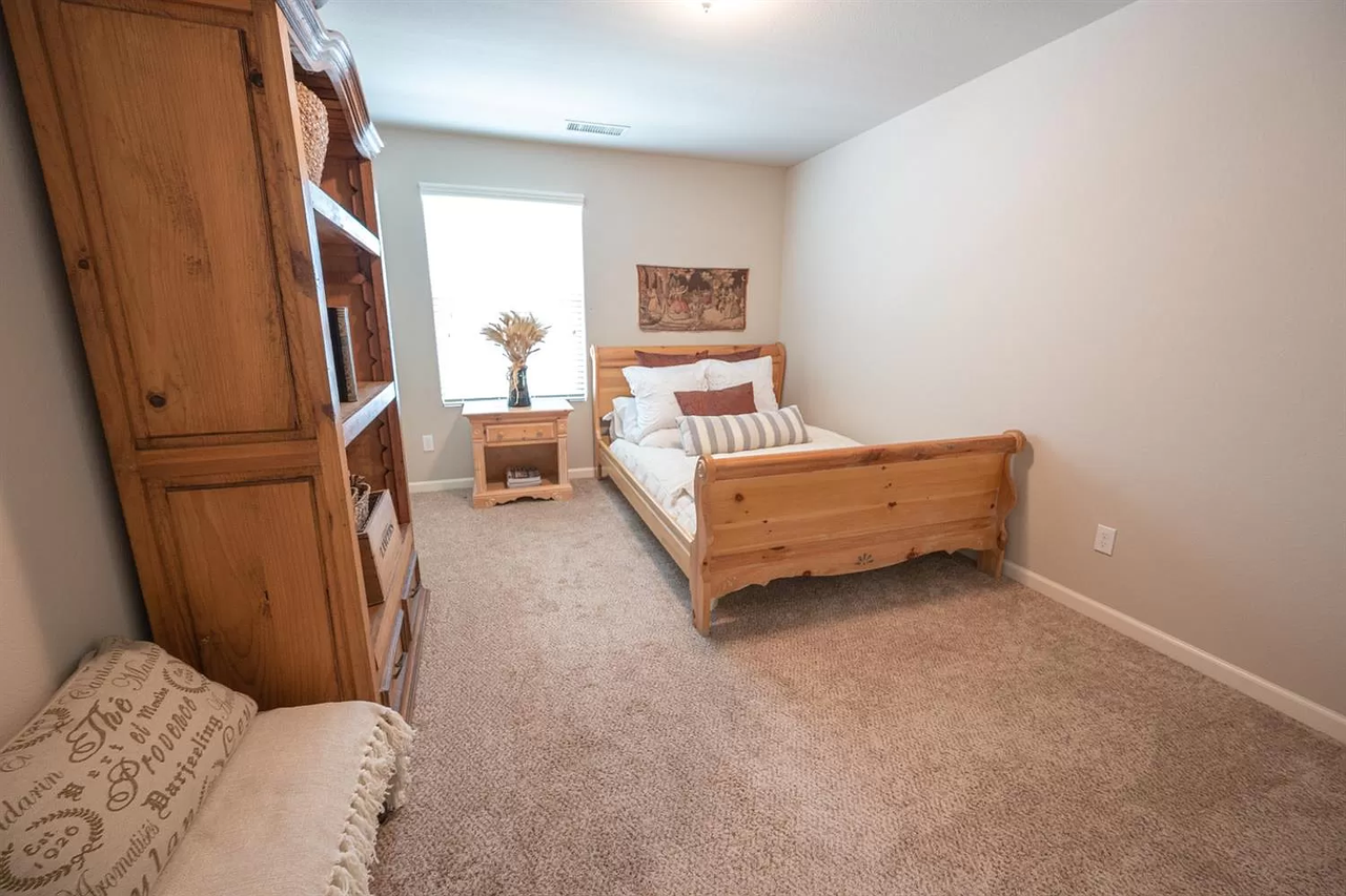 1528 Lambourn Way #NA - Photo 7 of 12