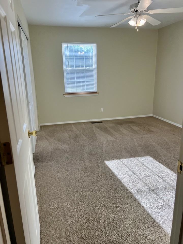 1102 Waycross Pl #1102 - Photo 3 of 9