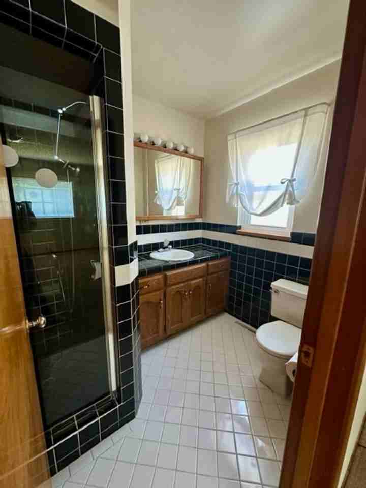 1962 Evergreen Ave - Photo 6 of 15