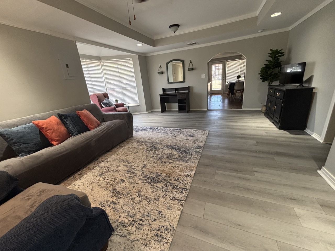 116 N Matlock St #1 - Photo 3 of 11