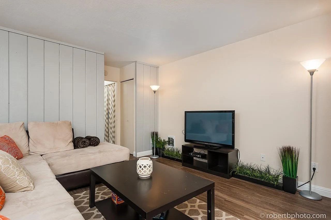 3238 Ashford Street - Photo 2 of 17