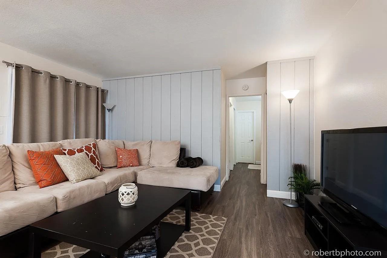 3238 Ashford Street - Photo 3 of 17