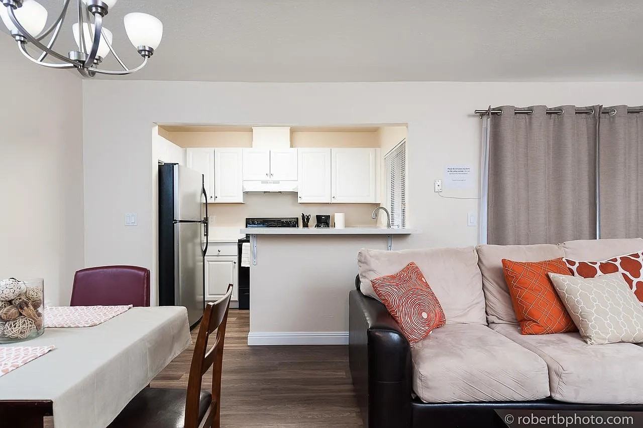 3238 Ashford Street - Photo 7 of 17