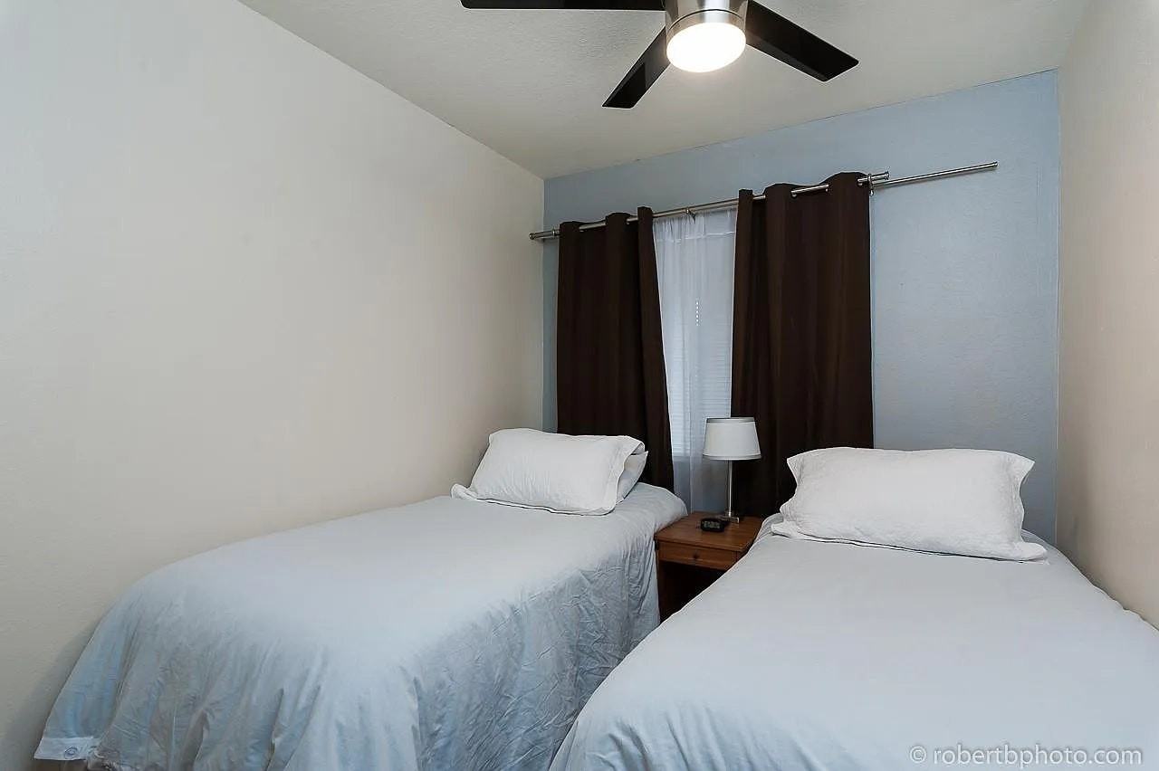 3238 Ashford Street - Photo 7 of 20