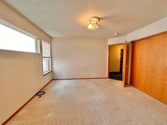 975 NW Anjni Cir - Photo 2 of 30