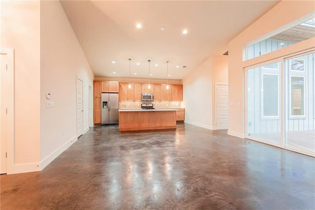 1404 Cometa St - Photo 5 of 16