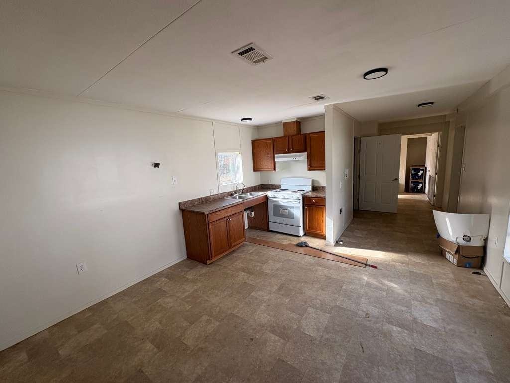 Sylvania MHP - Photo 7 of 12