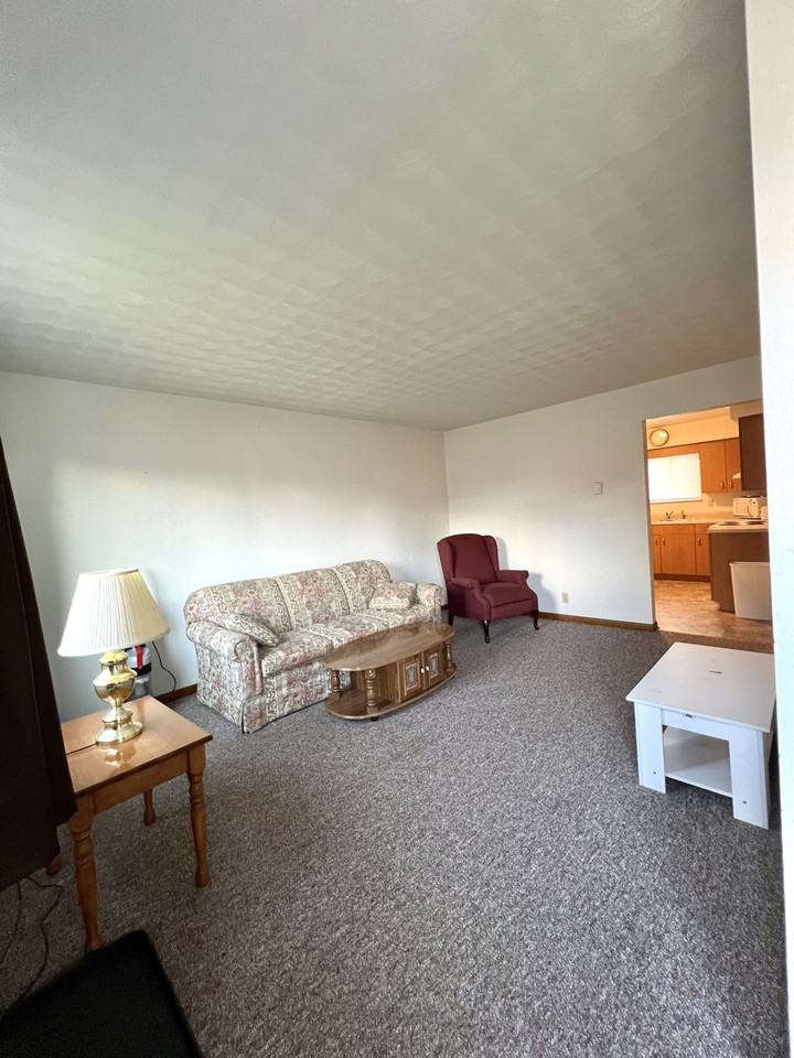 1700 8th Street - Photo 2 of 8