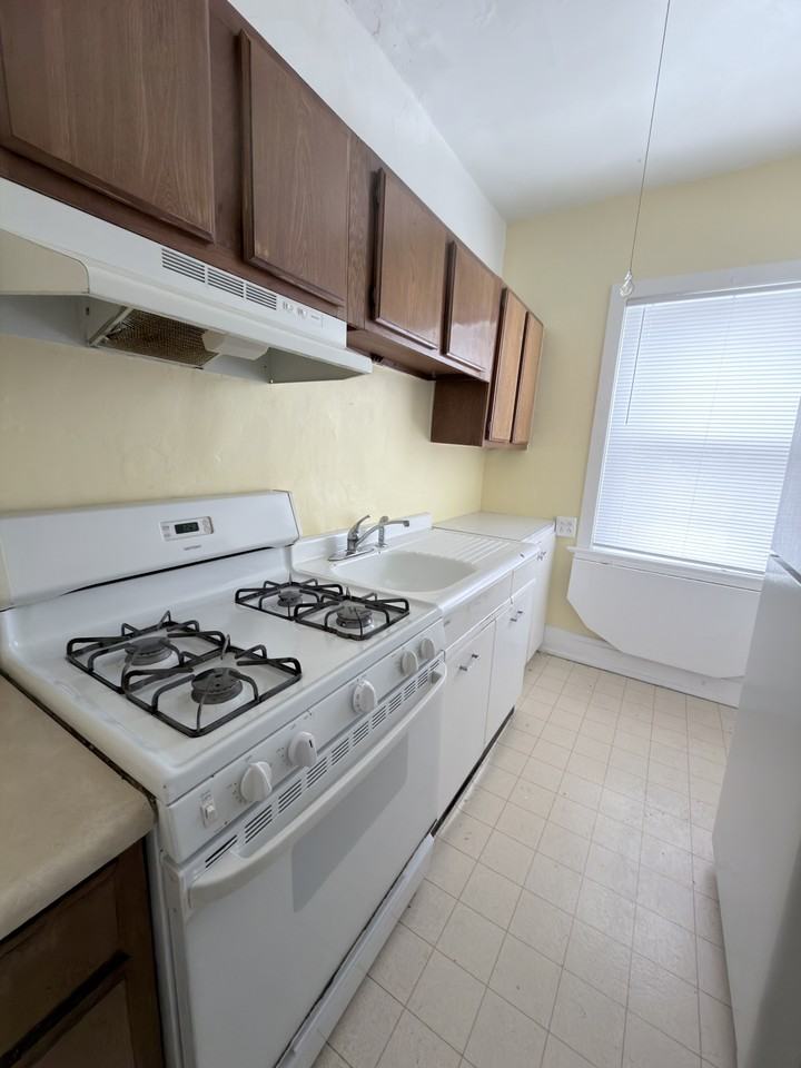 122 North 40th Street - Photo 6 of 16