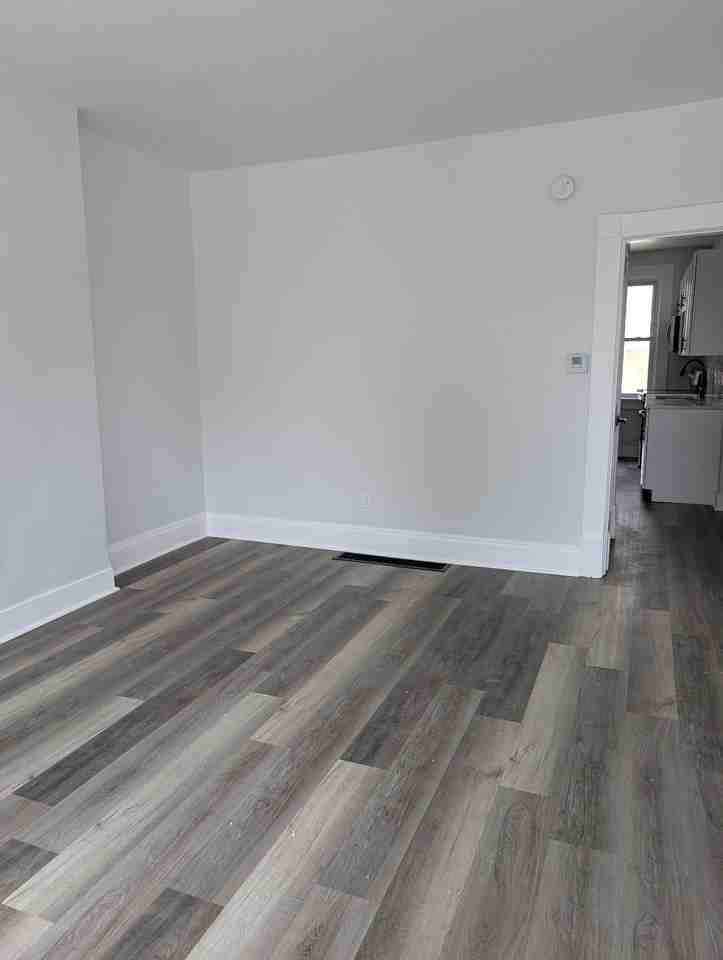 542 W Town St #542 - Photo 2 of 7