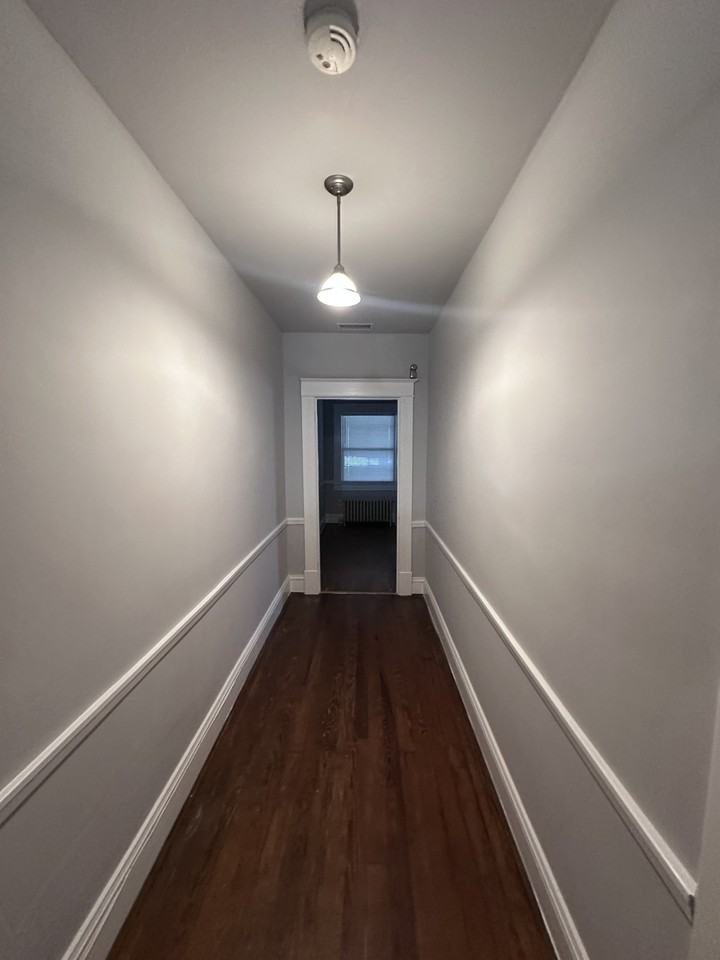 311 W Main St #4 - Photo 7 of 14