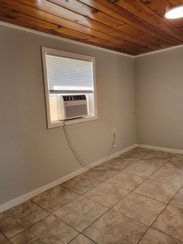 424 Camellia Dr - Photo 5 of 8