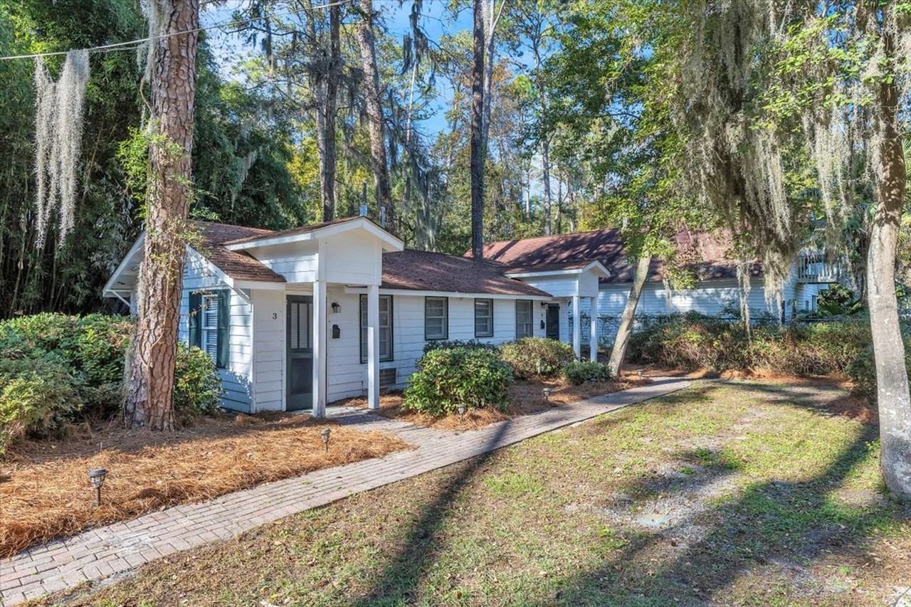 3 Southwood Dr - Photo 2 of 23