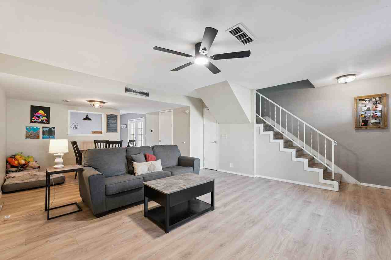 9605 Hefner Village Blvd #1 - Photo 4 of 23