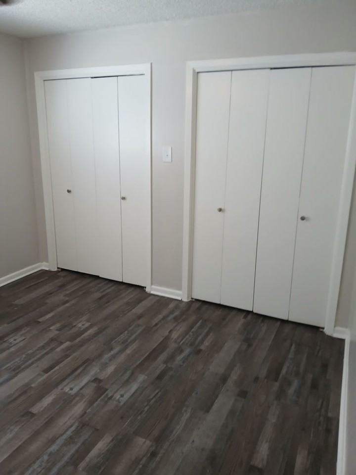 Live Oak - Photo 5 of 15