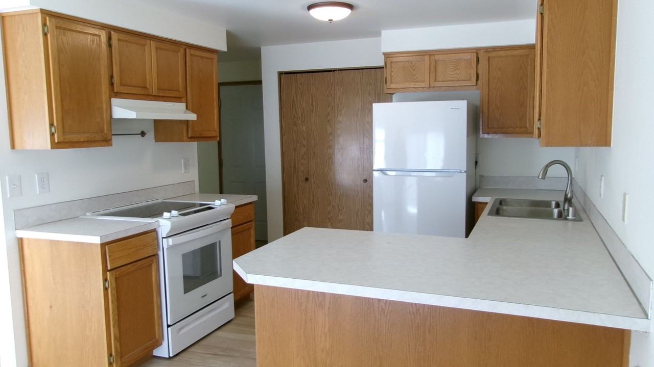 5902 157th Street Ct E - Photo 3 of 23