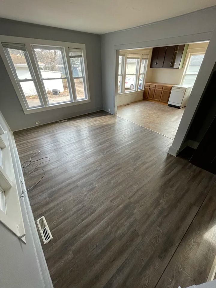 607 Grant St - Photo 7 of 20