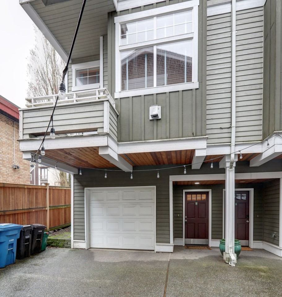1806 14th Ave - Photo 2 of 26