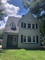 featured image of 701 S South St