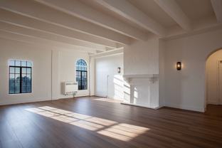 Oxford - Photo 1 of 1