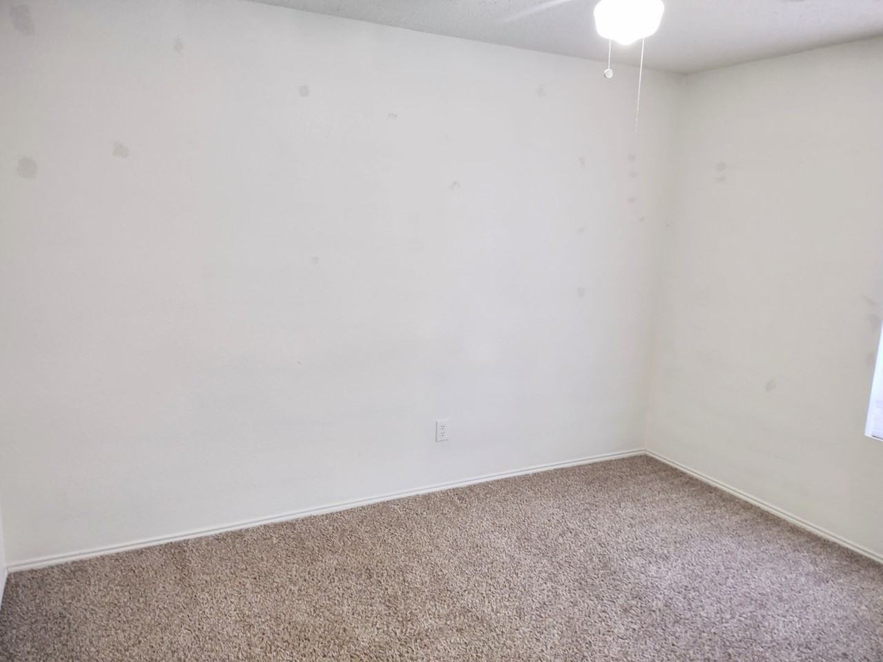 108 Maned Dr - Photo 5 of 10