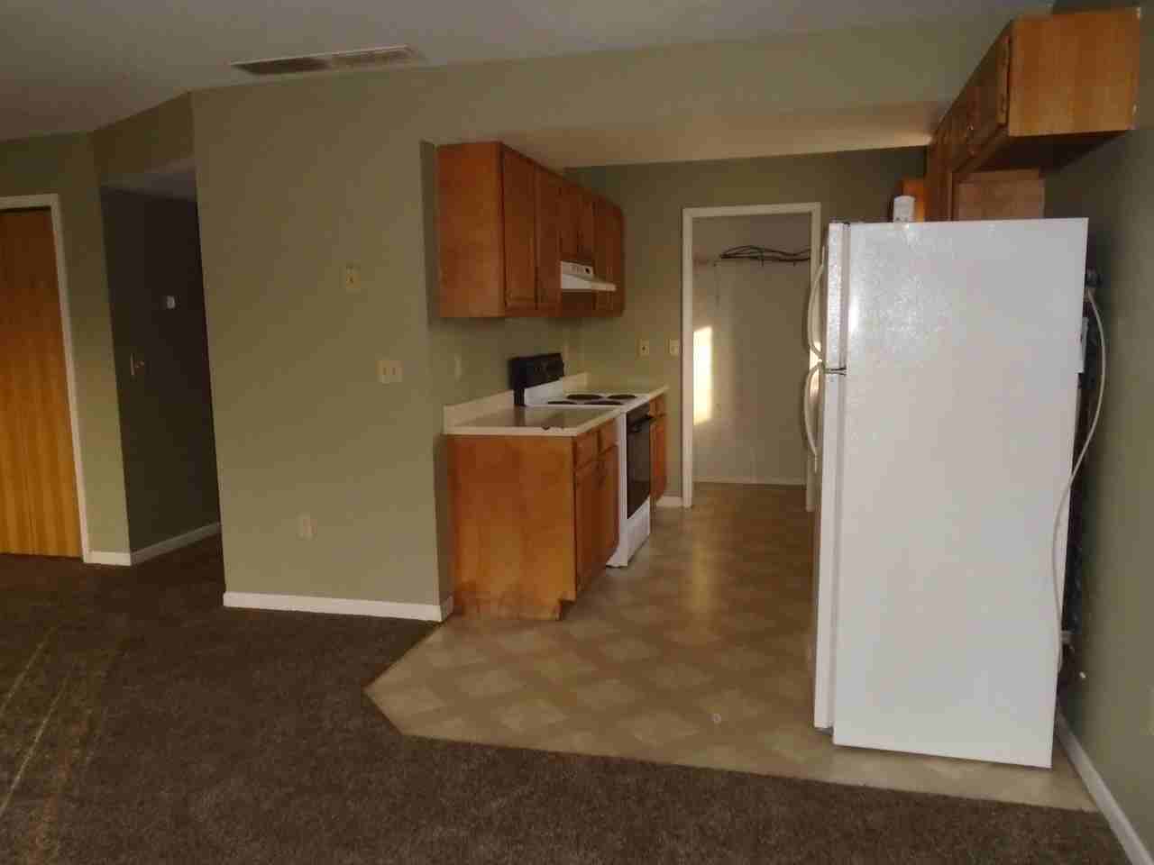 615 N 4th St - Photo 3 of 10