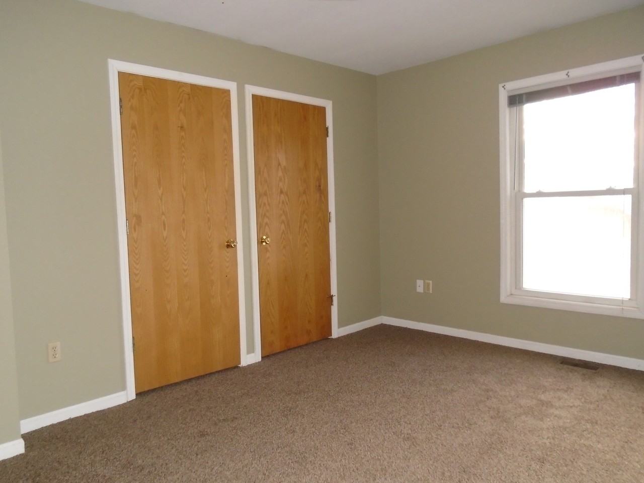 615 N 4th St - Photo 4 of 10