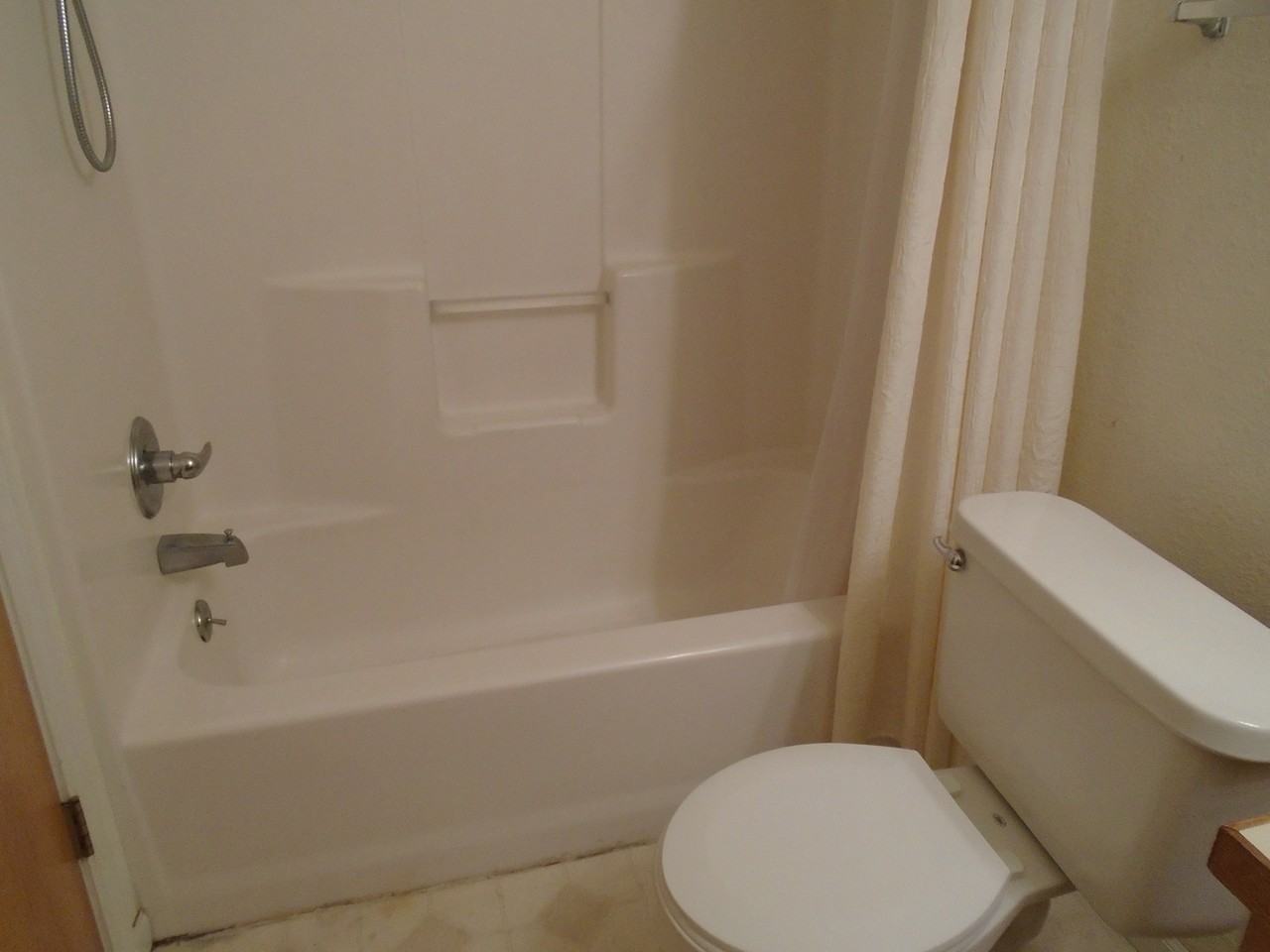 615 N 4th St - Photo 6 of 10