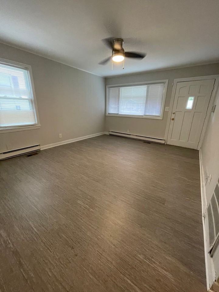 1921 Taylor St - Photo 7 of 23