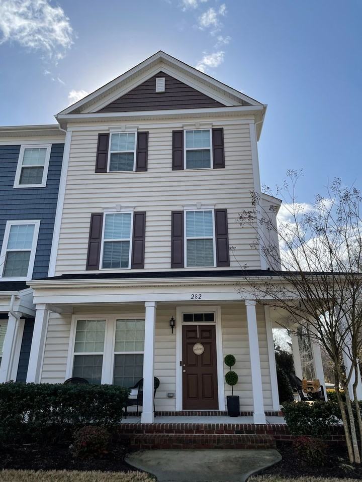 282 Paradise Dr - Photo 2 of 19