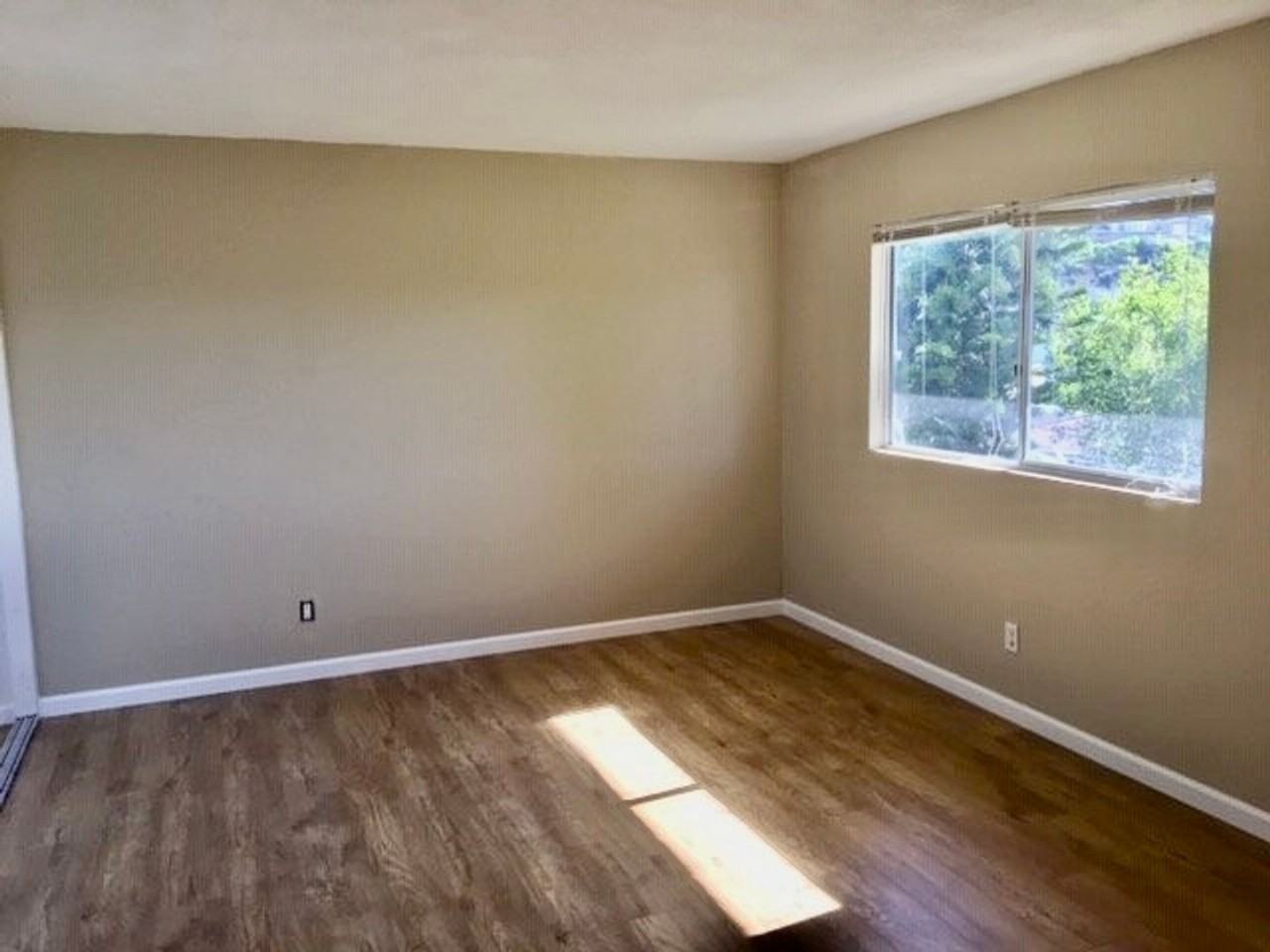 4317 Lerida Dr - Photo 6 of 13