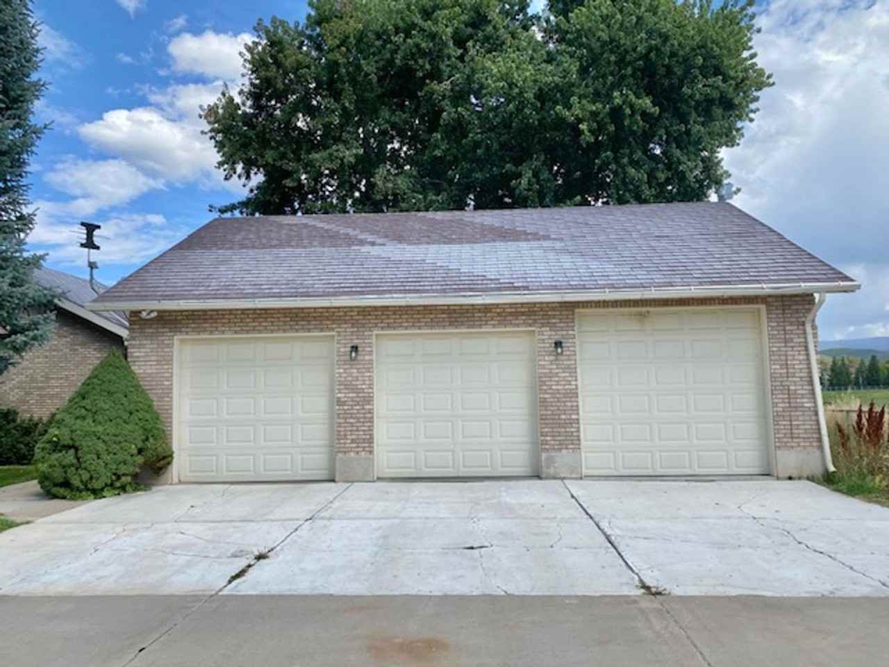 7299 E 1450 N - Photo 2 of 40