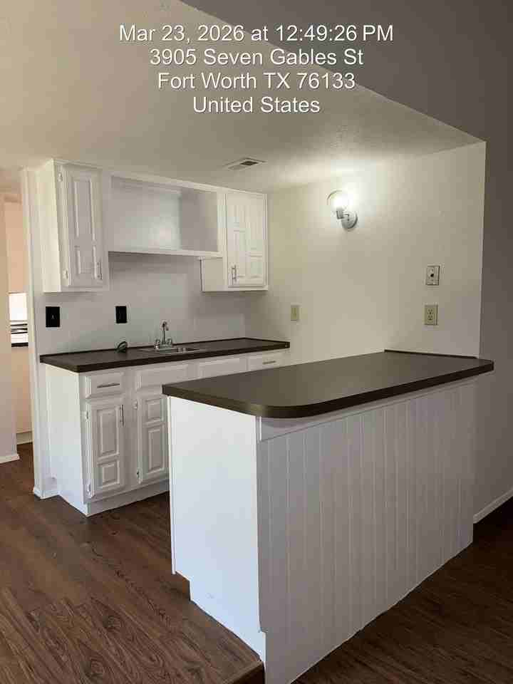 3905 Seven Gables St - Photo 5 of 16