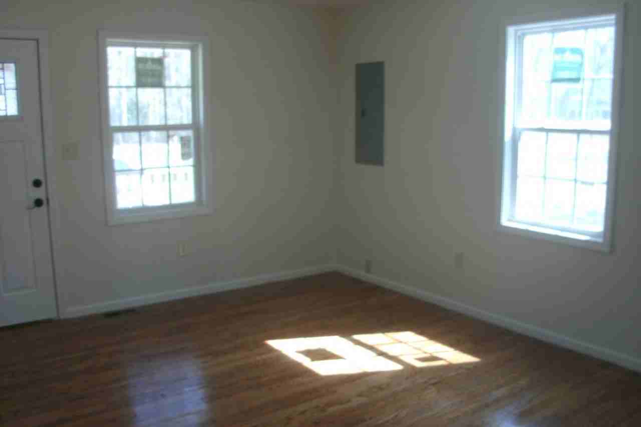 5808 Red Oak Rd - Photo 7 of 11