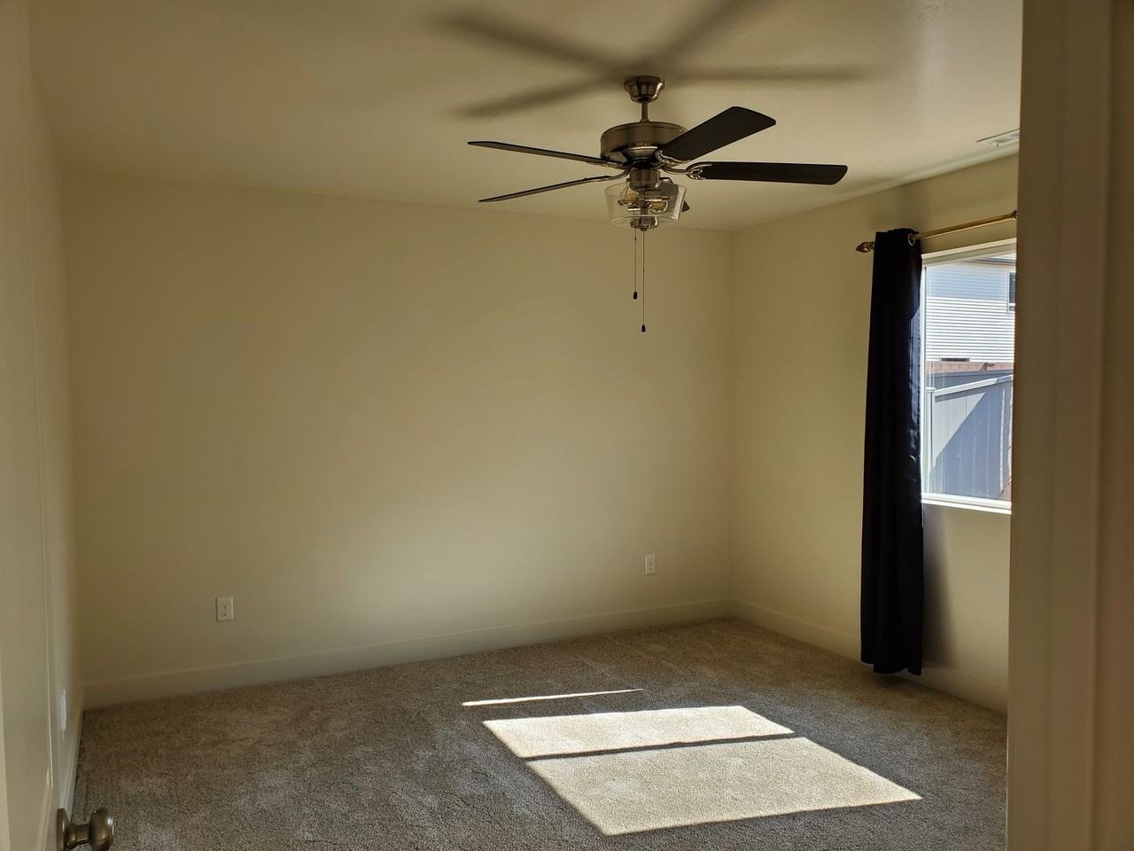 923 S 25 W - Photo 6 of 9